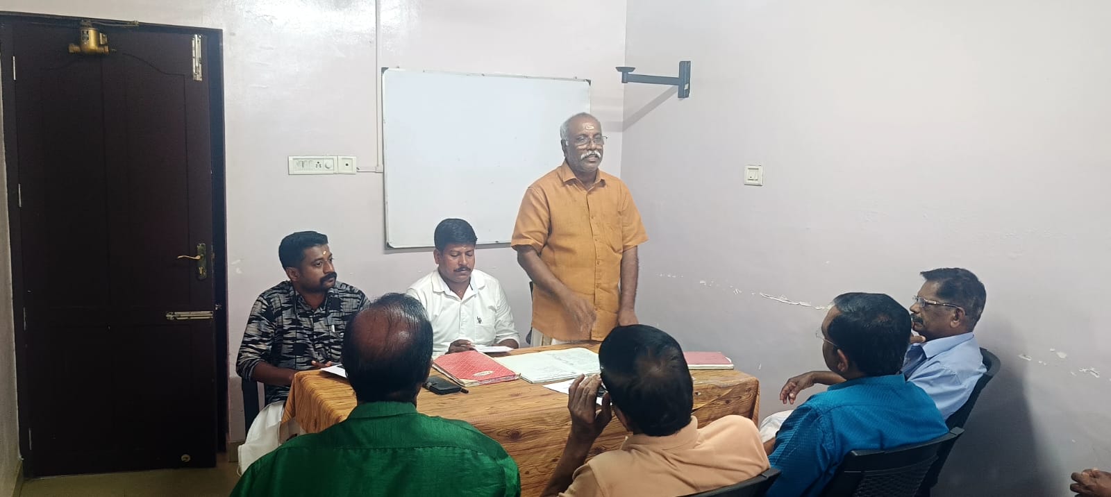 കേരള വെളുത്തേടത്ത് നായർ സമാജം ജില്ലാ കമ്മറ്റി 
